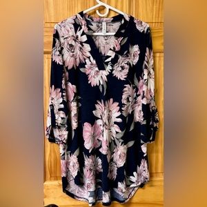 HoneyMe Gabby Large - Excellent Condition, Blue, Pink, Floral, Slinky Fabric